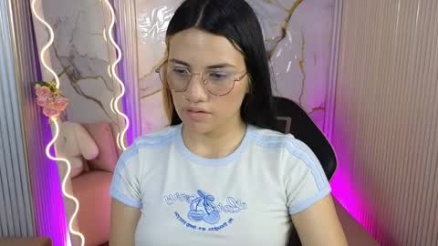 Snapshot of chiara_tay chatting on April 30, 7:09 pm Chiara online show from April 30, 7:09 pm