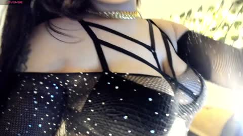 Snapshot of chica_hot24 chatting on December 7, 10:17 pm sammy coll online show from December 7, 10:17 pm