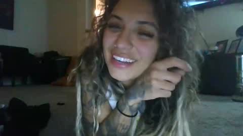 Snapshot of chicagobabe312 chatting on November 15, 4:54 am chicagobabe312 online show from November 15, 4:54 am