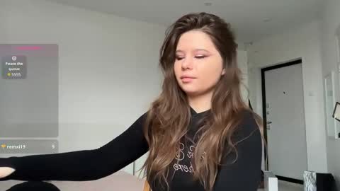 chiculya online show from April 3, 8:45 am