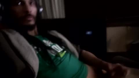 Snapshot of chiefj6izcarezzamatrix chatting on March 3, 5:42 am chiefJ6mirrorzmatrixmoke online show from March 3, 5:42 am