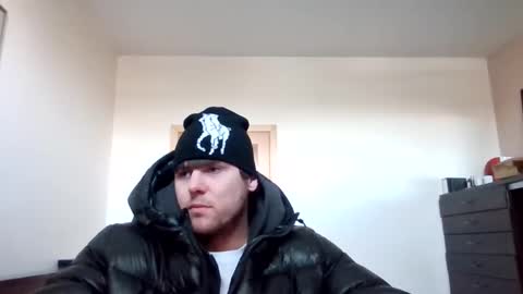 chiller832590 online show from January 19, 8:29 am