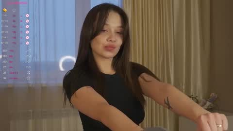 Nicole online show from December 17, 5:46 am