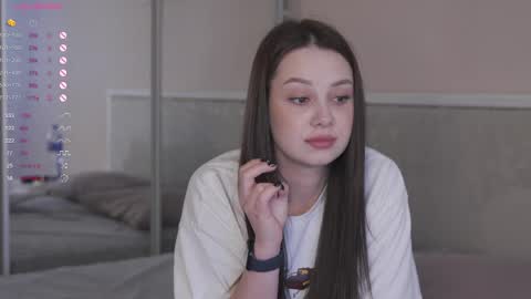 Nicole online show from May 2, 4:39 am