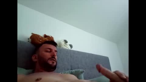 Snapshot of chillibodega chatting on February 2, 7:18 am chris online show from February 2, 7:18 am