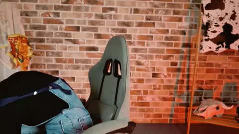 Bella online show from November 19, 9:09 am