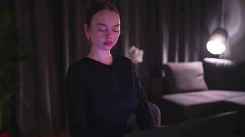 chillwithstacy online show from February 27, 10:53 pm