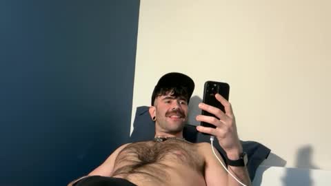 Snapshot of chipmxgear chatting on March 28, 9:25 pm chipmxgear online show from March 28, 9:25 pm