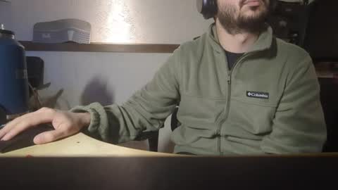 Snapshot of chitownburb chatting on February 16, 9:26 am chitownburb online show from February 16, 9:26 am