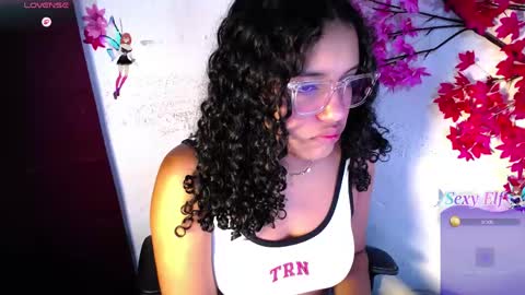 chleo_rosse online show from May 13, 12:24 pm