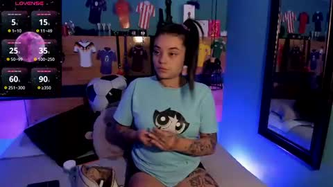Chloeallennn  online show from June 23, 11:41 am