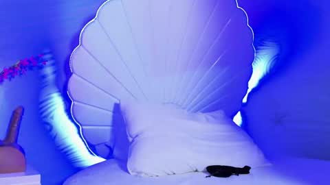 chloe_blowjob online show from May 4, 12:17 am