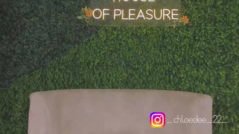 Chloe online show from September 28, 12:10 pm