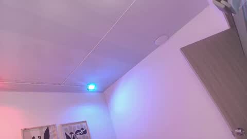 Snapshot of chloe_dolly chatting on March 1, 12:07 pm Chloe online show from March 1, 12:07 pm