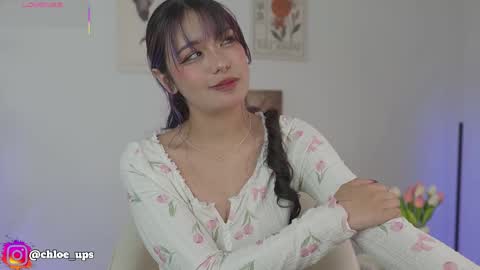 Chloe  online show from May 22, 4:30 am
