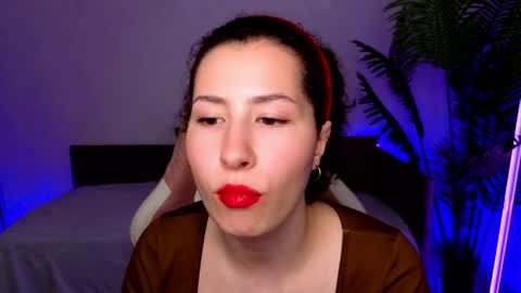 Snapshot of chloe_fantazy chatting on April 9, 8:53 am chloe_fantazy online show from April 9, 8:53 am