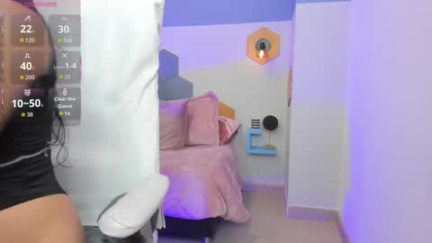 Chloe online show from October 11, 3:43 pm