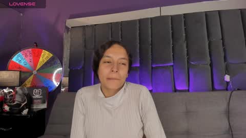 Isabella curly hair - Anastasia short hair  online show from January 11, 11:56 pm