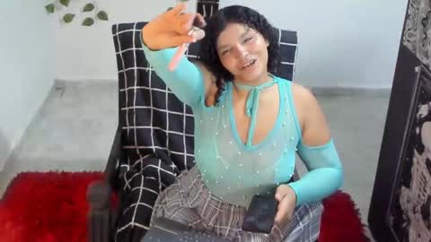 chloe_kisses online show from October 28, 11:47 am