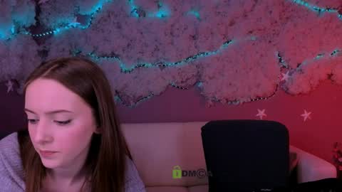 chloe_ley online show from March 25, 8:37 pm