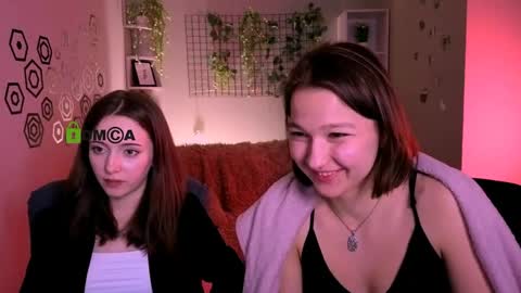chloe_ley online show from May 19, 1:56 am