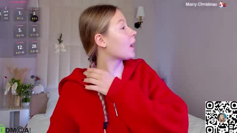 Snapshot of chloe_lov_ chatting on December 22, 11:57 pm Chloe Lov GTM2 Mon Tue Thu Sat Sun 0400am - 1030m online show from December 22, 11:57 pm