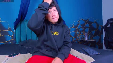 Snapshot of chloe_magnusknight_ chatting on March 30, 12:06 pm chloe_magnusknight_ online show from March 30, 12:06 pm