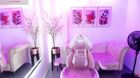 Chloe  online show from May 20, 12:11 pm