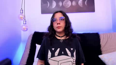 Chloe online show from March 4, 12:11 pm