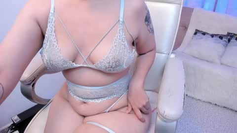 Chloe online show from March 31, 11:32 am