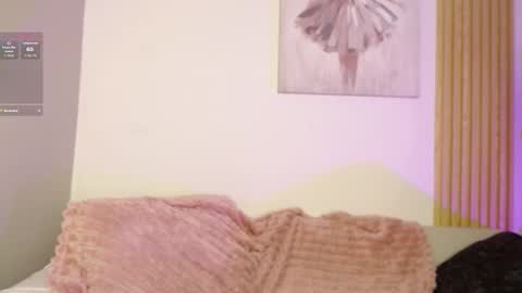 chloe_peach_ online show from March 10, 12:10 pm