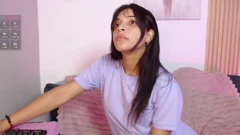 chloe_peach_ online show from April 27, 12:03 pm