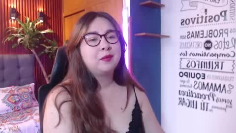chloe_prg online show from February 17, 12:48 pm