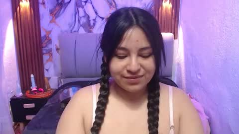 chloe_smith5 online show from January 17, 1:27 pm