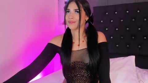 chloe_sterling online show from March 25, 7:42 pm