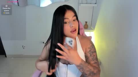 chloe_t2 online show from February 13, 9:55 pm