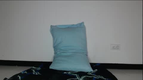 Snapshot of chloe_vahos chatting on March 12, 10:38 pm Chloe online show from March 12, 10:38 pm