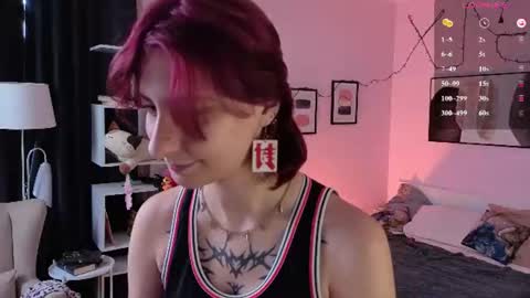 Snapshot of chloe_wewood chatting on June 28, 3:07 pm Sofia online show from June 28, 3:07 pm