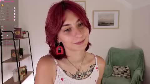 Snapshot of chloe_wewood chatting on July 17, 3:29 pm Sofia online show from July 17, 3:29 pm