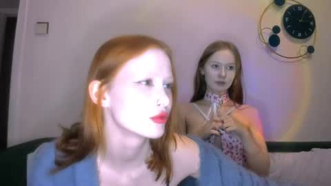 Snapshot of chloe_wifeys chatting on May 15, 6:15 pm Chloe online show from May 15, 6:15 pm