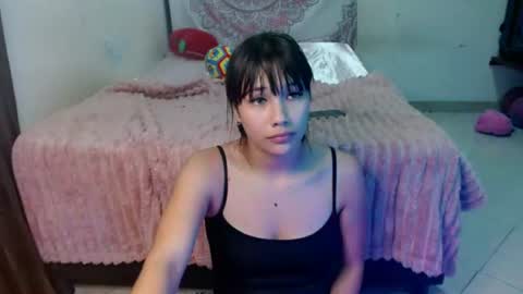 chloe_xsex online show from July 25, 4:10 am