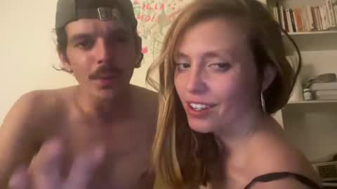 chloeetjade online show from July 9, 4:27 am