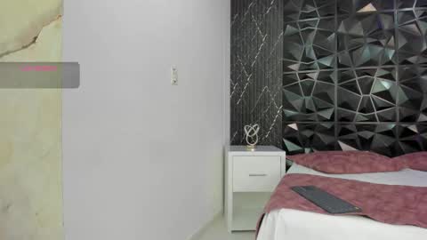 chloegils online show from December 2, 12:43 pm