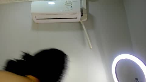 chloegils online show from January 18, 12:09 pm