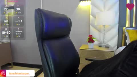  Chloe Harper  online show from March 30, 11:55 am