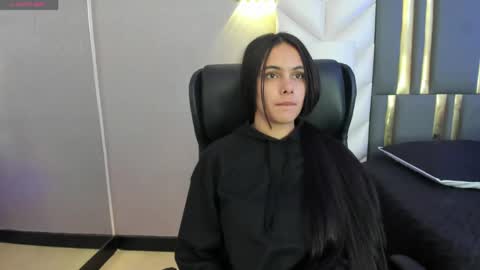  Chloe Harper  online show from April 28, 11:37 am