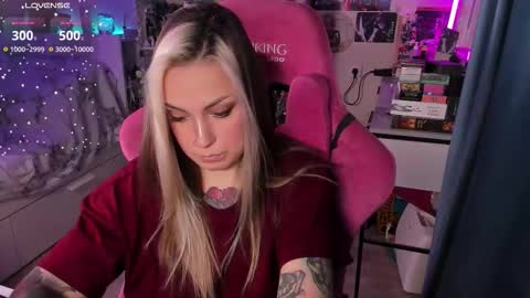 ChloeKohaku online show from November 22, 8:57 am