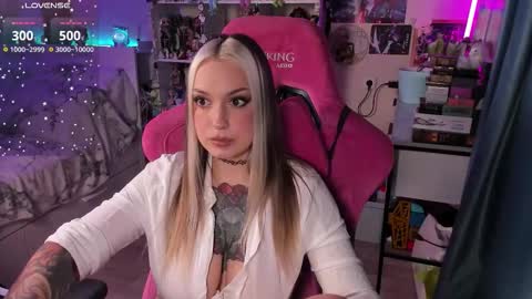 ChloeKohaku online show from December 21, 2:35 pm