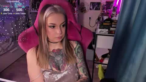 ChloeKohaku online show from February 4, 4:07 am