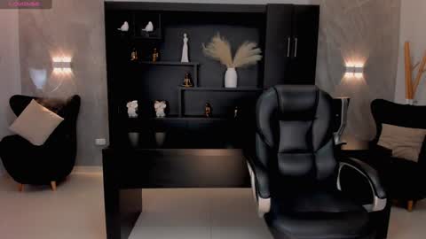 Snapshot of chloemanson chatting on December 10, 8:27 pm Chloe OF chloemanson online show from December 10, 8:27 pm